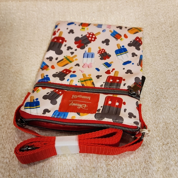 Loungefly Disney Mickey and Friends Popsicle Summer AOP Passport Bag NEW - Picture 7 of 9